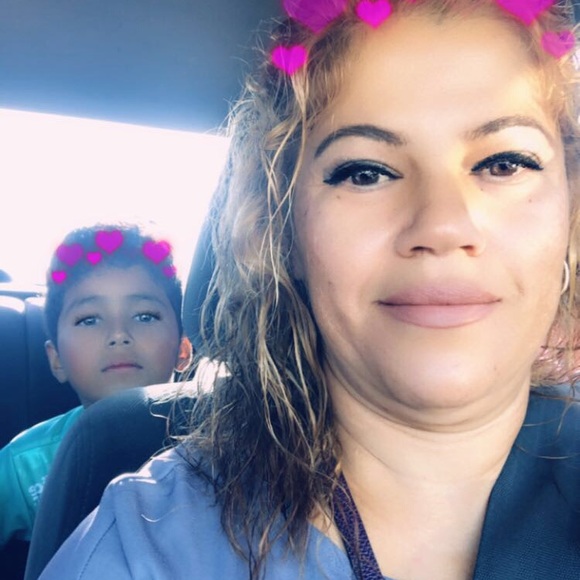 Meet your Posher, Laura - Picture 1 of 1